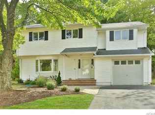 159 Violet Dr, Pearl River, NY 10965