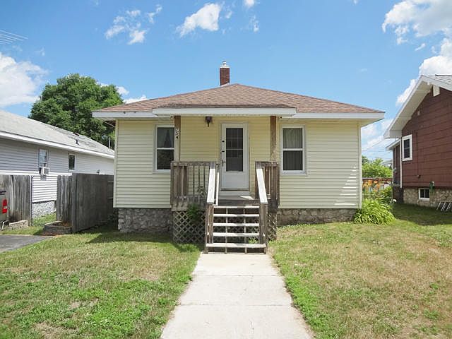 1st image of 754 S 2nd St