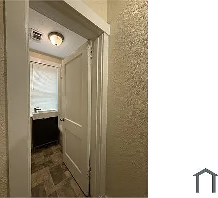 915 Chartiers Ave #4 — Photo 7
