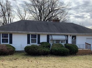 408 Lexington Rd, Pleasant Hill, MO 64080