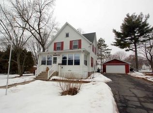 79 Shirley St, Fort Atkinson, WI 53538