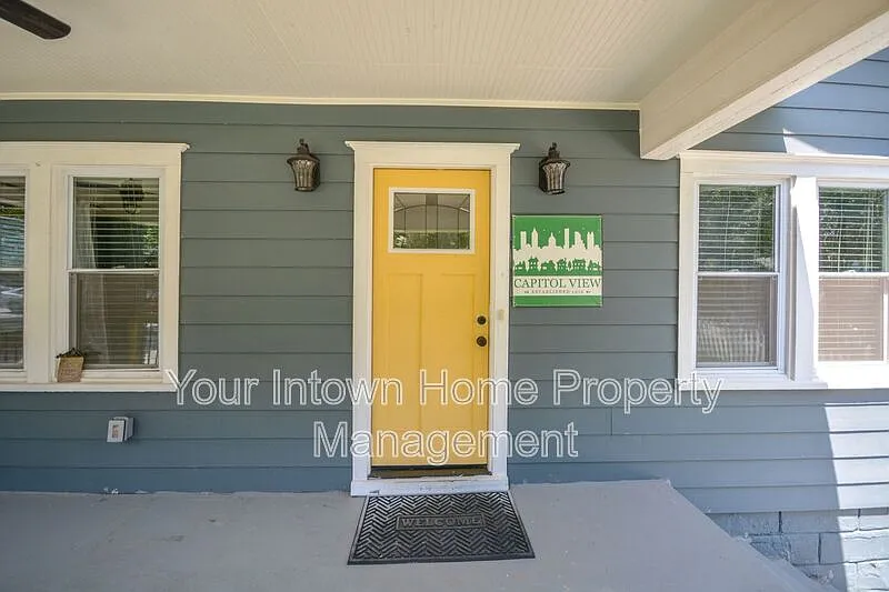 3 bed, 3.5 bath, 2824 sqft, $2,950 — Photo 3