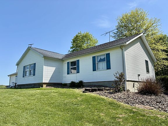 2nd image of 48933 Gainer Rd