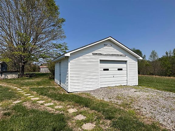 4th image of 1474 Crow Rd