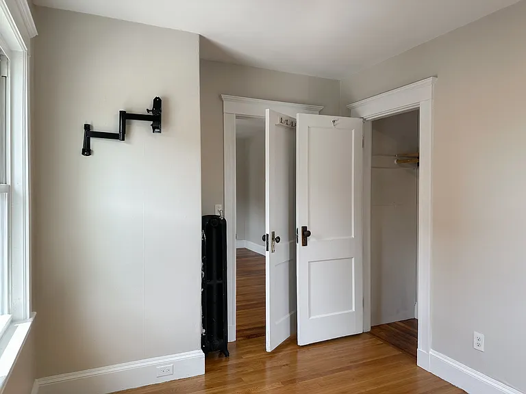 14 Oakton Ave #2 — Photo 9