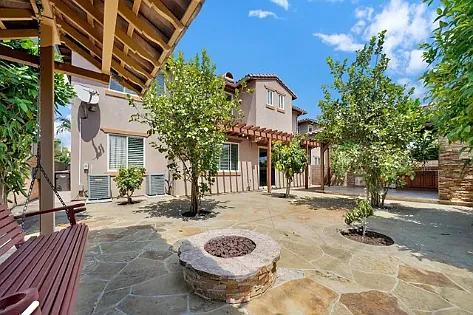 5 bed, 3522 sqft, $1,600 — Photo 4