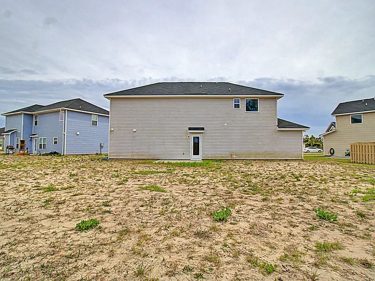 76 Saint Johns Ct — Photo 35