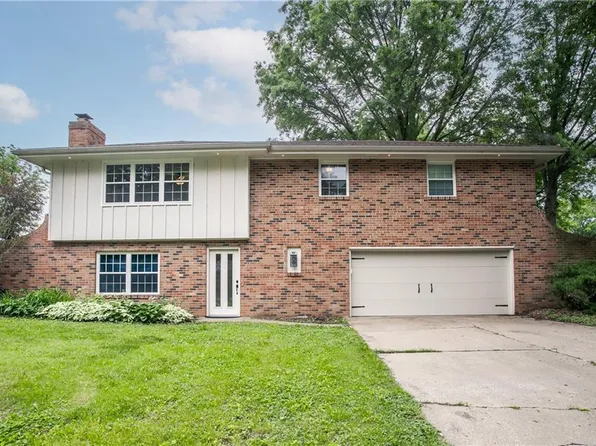 2818 Stephens Ln, Lexington, MO 64067