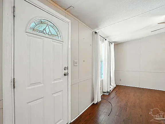 Front door/living room