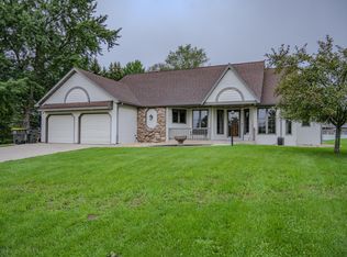 E6786 Fawn Valley Dr, Reedsburg, WI 53959