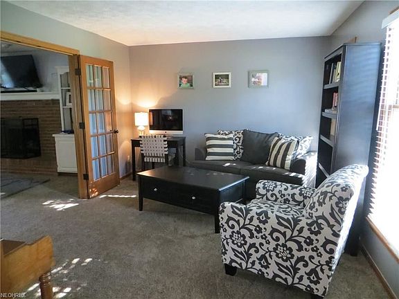 3rd image of 4738 Emerald Woods Dr