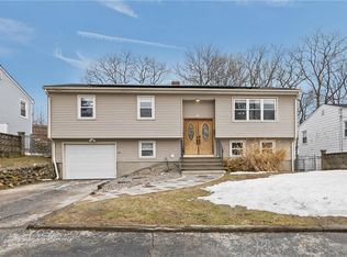 46 Harrison St, Johnston, RI 02919