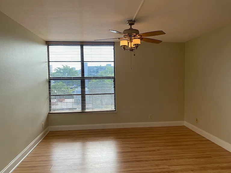 4 Royal Palm Way #308 — Photo 16
