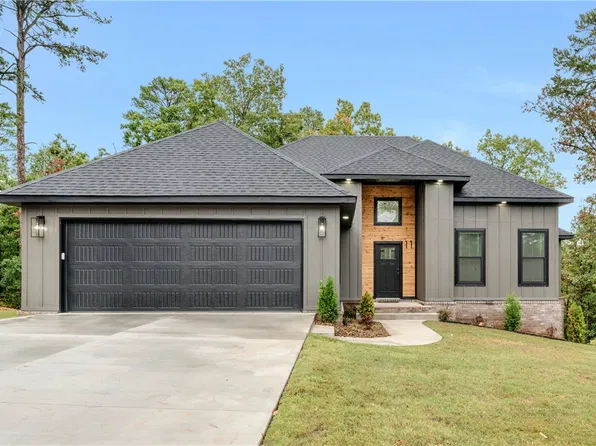 11 Ellesmere Ln, Bella Vista, AR 72714
