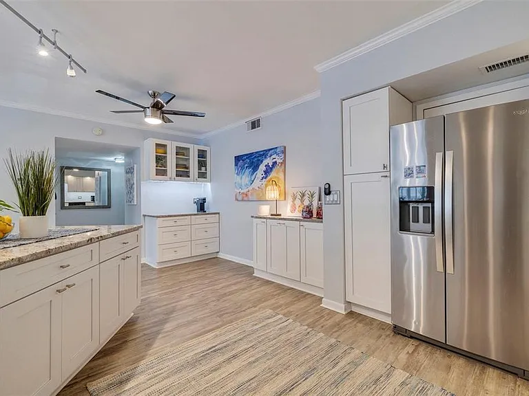 5396 Gulf Blvd #209 — Photo 9