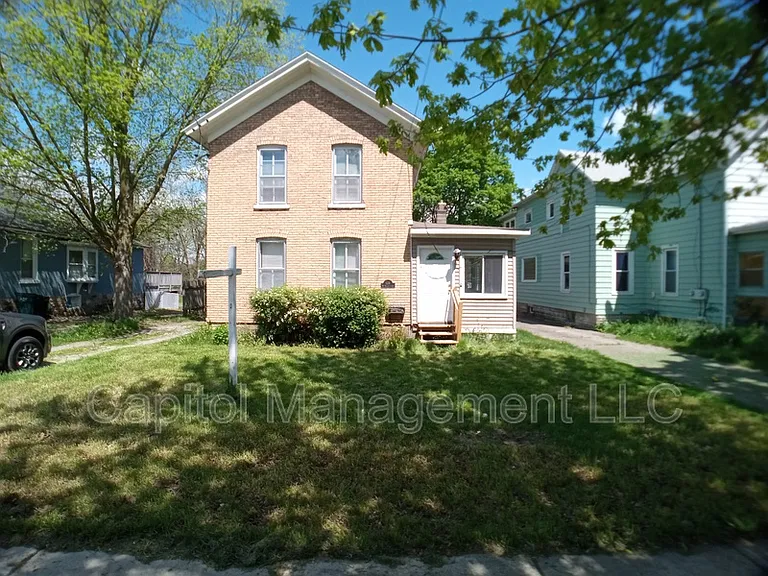 128 W Willow St #2 — Photo 1