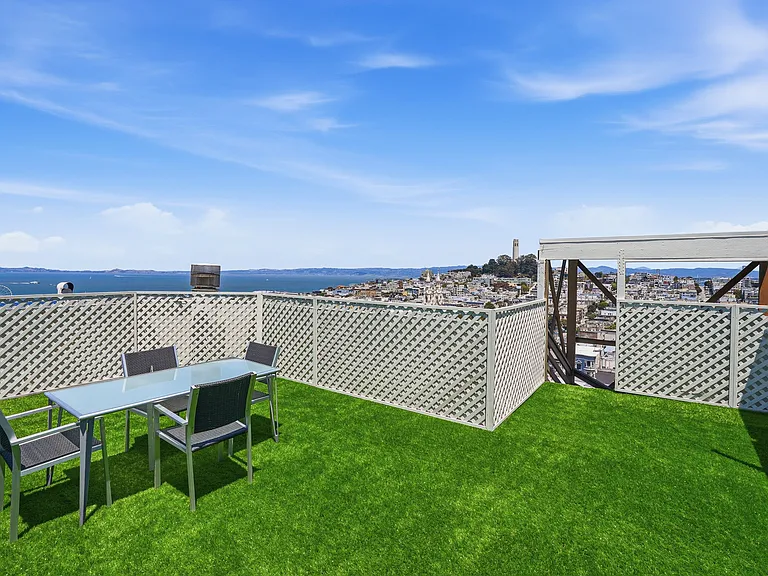 1818 Taylor St — Photo 31