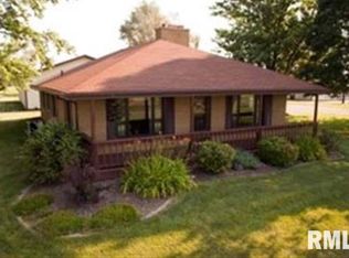 1204 County Road 200 Rd N, Deer Creek, IL 61733