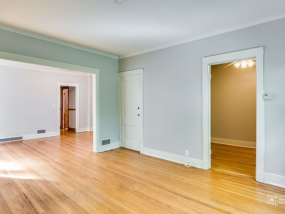 5th image of 5346 N Ashland Ave Unit 2