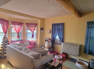 10 West St APT 3, Lebanon, NH 03766