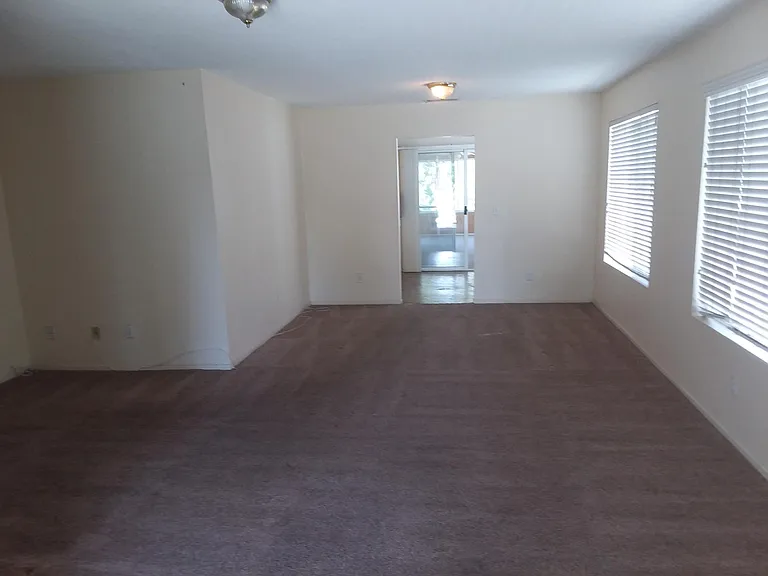 520 N Cambridge St — Photo 3
