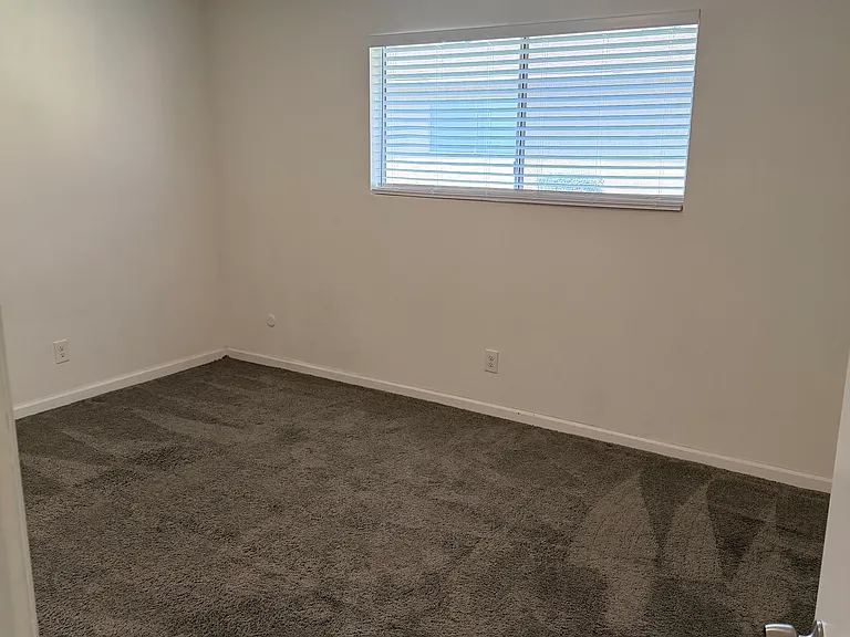 40 W Beverly Dr — Photo 22