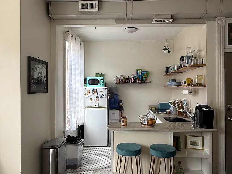 203 N Lombardy St #2 — Photo 6