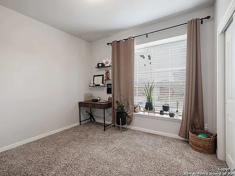 8909 Elizabeth Park — Photo 5
