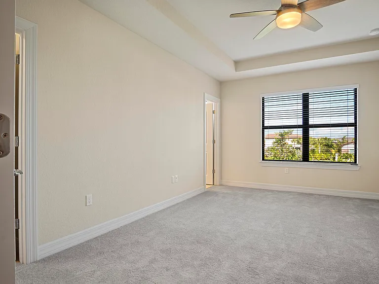 4837 Chantilly Rd — Photo 9