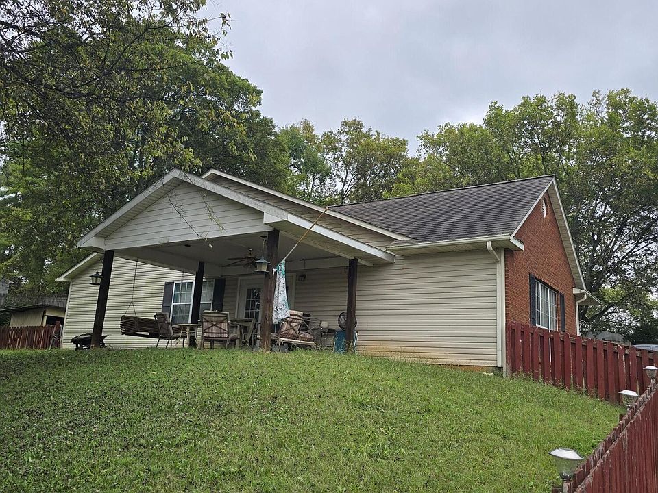 1st image of 105 Persimmon Way