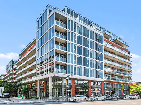 360 McLeod St #507, Ottawa, ON K2P 1A9