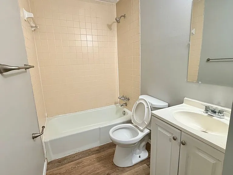 357 Peachtree Rd — Photo 11