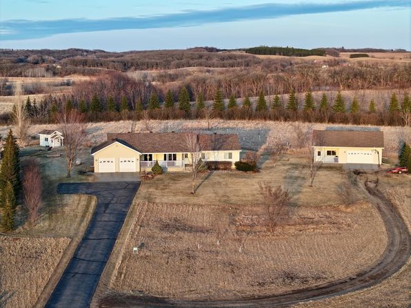 23753 Highland Trl, Fergus Falls, MN 56537