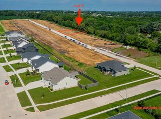 11231 Brookdale Dr, West Des Moines, IA 50266