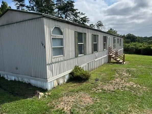 145 David Dr #9, Eden, NC 27288