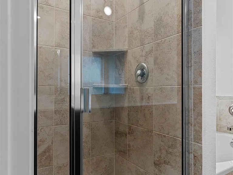 102 Coyote Mountain Cv — Photo 15