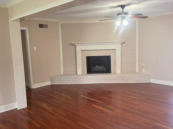 3rd image of 1546 Dimwood St