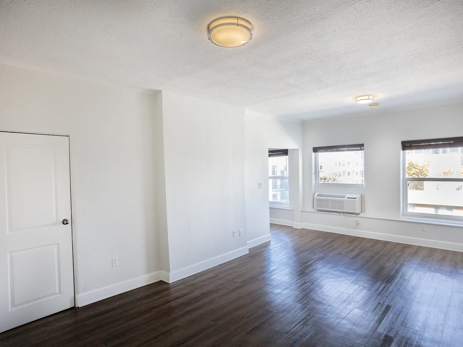Bronson Lofts — Photo 3