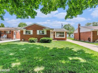 30918 Ferntree St, Roseville, MI