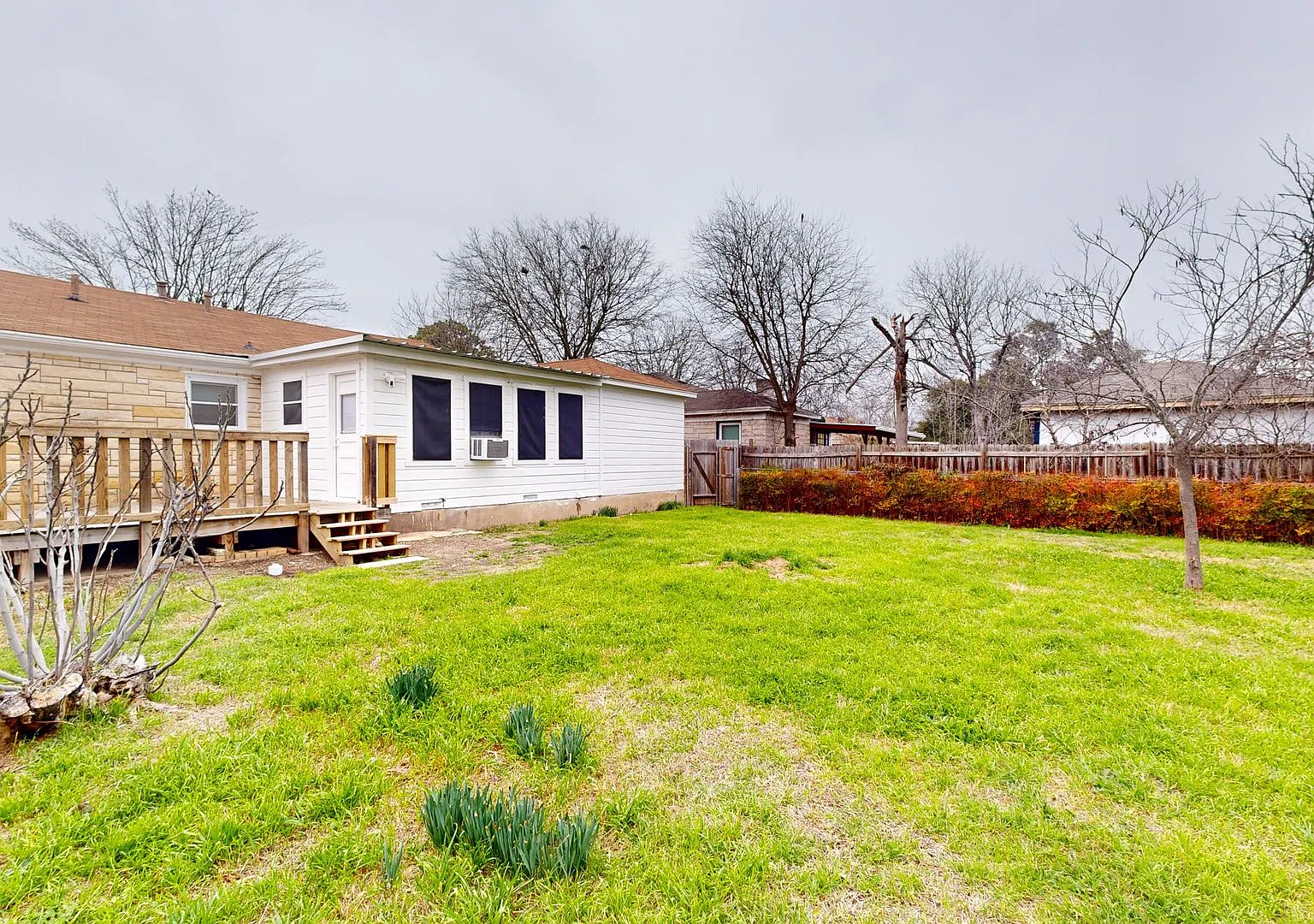 2 Weeks Free + $1,495 Rent Walking Distance To Baylor Scott And White! — Photo 4