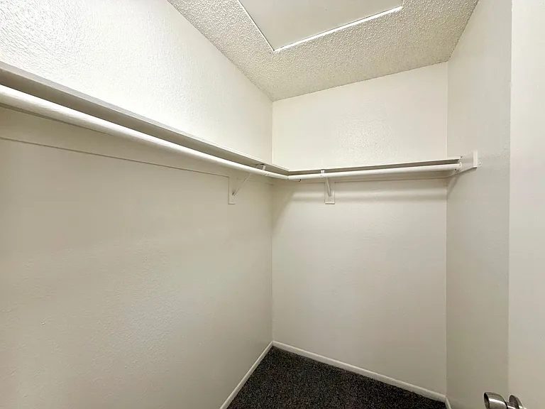 2652 Shadow Hills Dr — Photo 6
