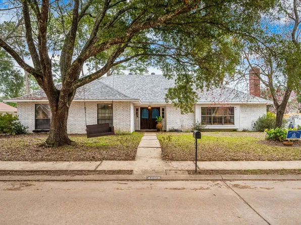 4009 Mayflower Blvd, Alexandria, LA 71303