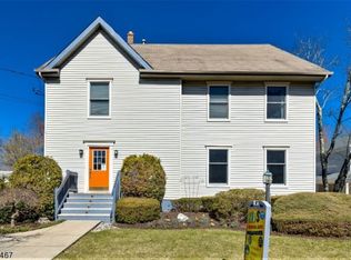 630 Valley Rd, Gillette, NJ 07933