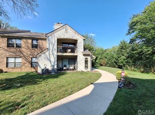 2315 Bayhead Dr, Parlin, NJ 08859