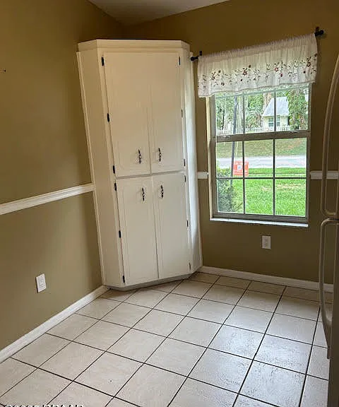 1111 Squirrel Nest Ln — Photo 4