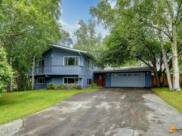 7307 Hennings Way, Anchorage, AK 99504