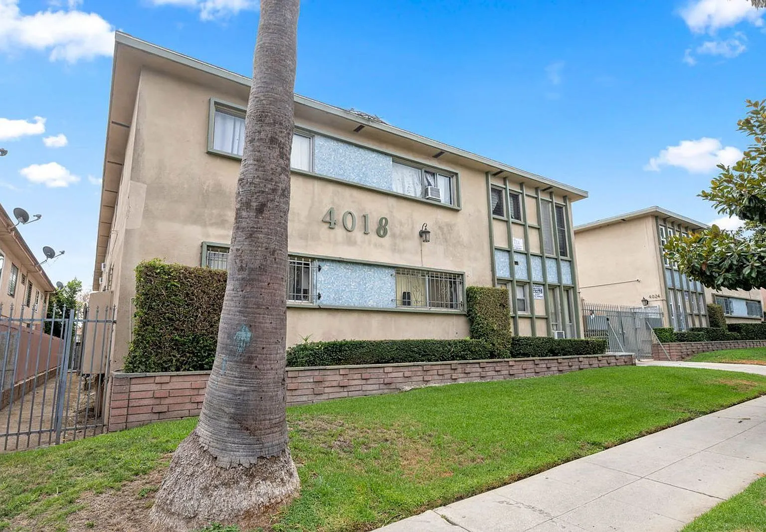 2 bed, 1.0 bath, $1,933 — Photo 1