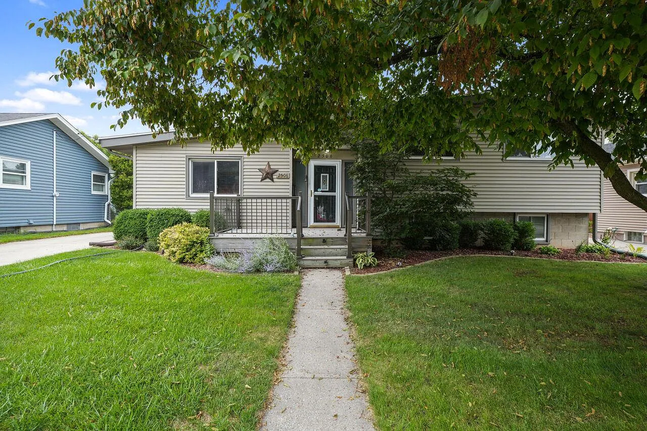 2506 Maple Grove AVENUE photo 1