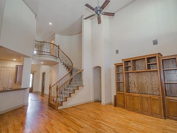 4th image of 3006 Queen Ann Ct