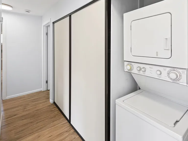 4226 Dayton Ave N #202 — Photo 16